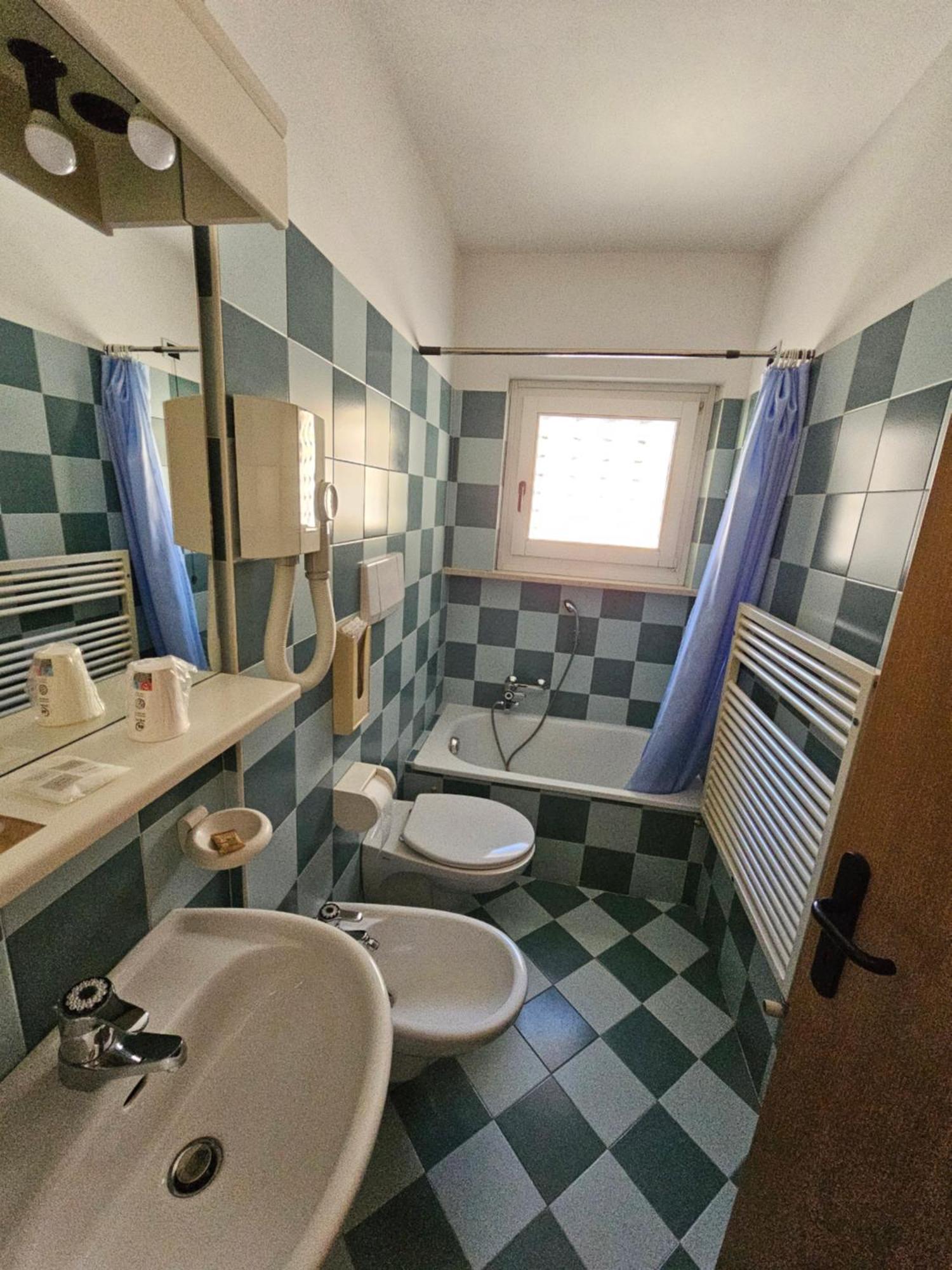 Hotel Ideal Sarche di Calavino Buitenkant foto